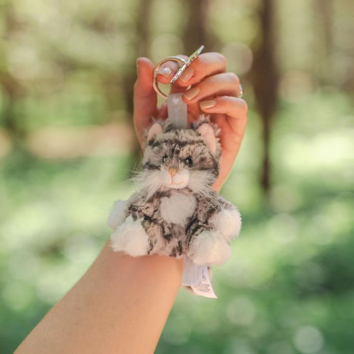 Wrendale Esmerlda Cat Keyring image 0