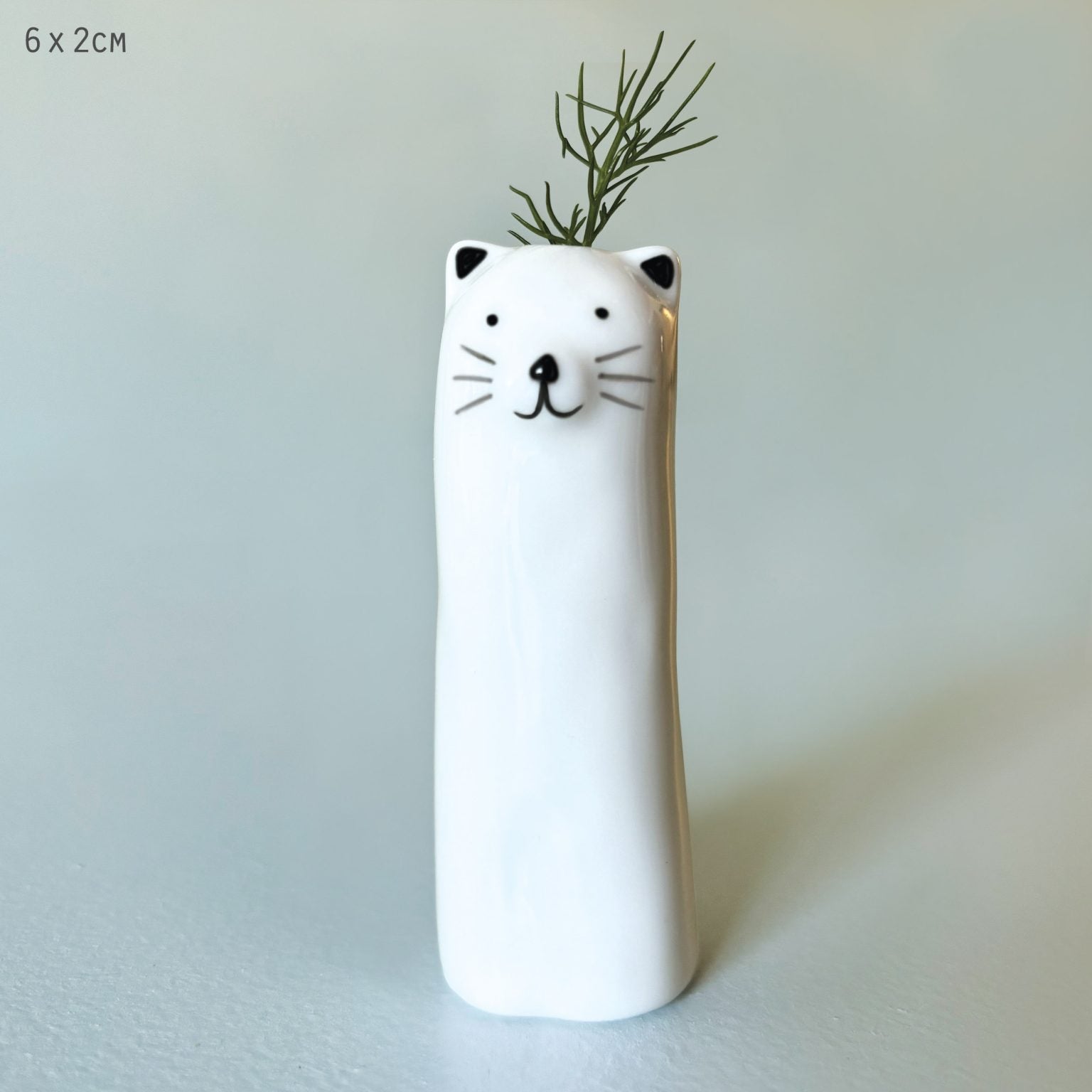 East of India Small Cat Vase image 0